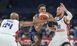 Fenerbahçe Sezona Bahçeşehir Koleji Mağlubiyetiyle Girdi