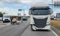 Manisa'da Tırla Çarpışan Sepetli Motosikletin Sürücüsü Öldü
