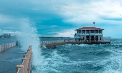Meteoroloji'den Uyarı: İstanbul'da Yaz Havasına Poyraz Freni, Sıcaklıklar Hızla Düşüyor
