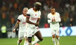 Galatasaray'a Osimhen Şoku! Maça Devam Edemedi