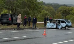 Yalova'da Minibüs İle Çarpışan Otomobilin Sürücüsü Öldü