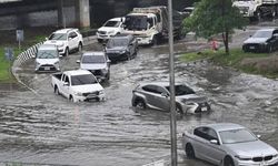 Tayland'da Sel Felaketi: 5 Bin Kişi Tahliye Edildi