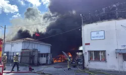 Tuzla Deri Sanayi Sitesi’nde Yangın! Çok Sayıda İtfaiye Ekibi Sevk Edildi
