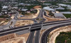 Bakan Uraloğlu Açıkladı: 2,5 Saatlik Yol 18 Dakika İniyor! Yüzde 98'i Tamamlandı