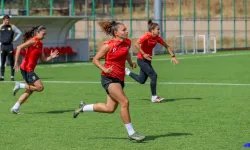 Amed Sportif Faaliyetler Kadın Futbol Takımı'nın Süper Lig'de Hedefi Şampiyonluk