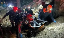 Antalya'da Araç 50 Metrelik Uçuruma Yuvarlandı: 2 Kişi Öldü