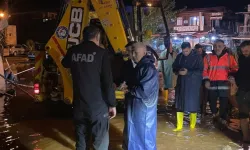 Antalya'da Sağanak: Mahsur Kalan 22 Kişi Kurtarıldı