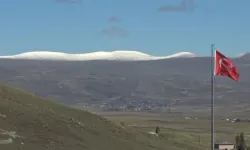 Ardahan'ın Yüksek Kesimlerine Kar Yağdı