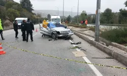 Burdur'da Düğün Yolunda Kaza: 1 Ölü, 4 Yaralı