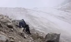 Ağrı Dağı'nda Heyelan: Dağcılar Son Anda Kurtuldu