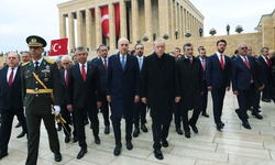 Başkentte Cumhuriyet Bayramı Anıtkabir Ziyaretiyle Başladı