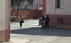 Edirne'de Okula Silah Getiren Öğrenci Yakalandı