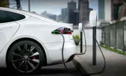 Küresel Otomotiv Pazarında Elektrikli Araç Fırtınası: Avrupa’da Tüm Zamanların Satış Rekoru Kırıldı
