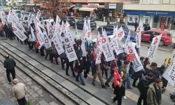 Başkentte Kadınlardan Sloganlı Yürüyüş: Kuğulu Park'a Kadar İlerlediler