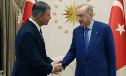 İzmir AK Parti Oluyor: Cemil Tugay'ın Açıklaması İddiaları Güçlendirdi