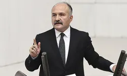 İYİ Parti'de Tartışma Sürüyor: Erhan Usta Partide Kalacağını Açıkladı