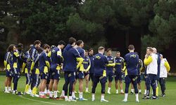 Fenerbahçe İdmanında 29 Ekim Coşkusu Ve Taktik Mesaisi