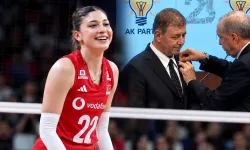 O Sözler Dikkat Çekti! Milli Voleybolcudan Cemil Tugay'a Gönderme