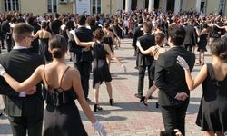 İzmir'de Cumhuriyet Bayramı Kutlaması