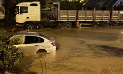 Kocaeli'de Sağanak: Caddeler ve Sokaklar Göle Döndü