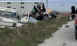 Konya'da Tır Kamyona Çarptı: 1 Ölü, 1 Yaralı