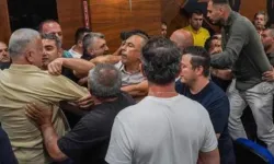 Konyaaltı Belediye Başkanı, CHP’den İstifa Etti! Meclis’te Arbede Çıktı…