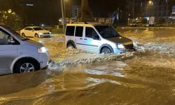 Mersin Ve Adıyaman'da Şiddetli Sağanak: Evleri Su Bastı, Araçlar Mahsur Kaldı