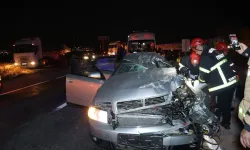 Nevşehir'de Tıra Çarpan Otomobildeki İki Kişi Yaşamını Yitirdi