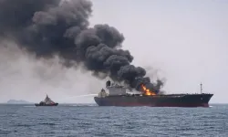 Rusya Ukrayna'da Liman Tesisini Ve Kuru Yük Gemisini Vurdu