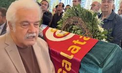 Serdar Gökhan Fotoğraf Çektirmek İsteyenlere Ateş Püskürdü
