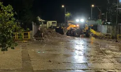 Rize'de Sağanak Taşkına Neden Oldu: Mahalle Yolları Kapandı