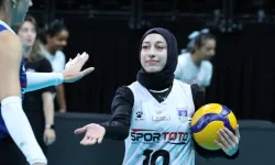 1. Ligde İlk Kez: Türk Voleybolunda Tesettürlü Sporcu