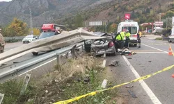 Tünel Çıkışı Kontrolden Çıkan Araç Bariyerlere Saplandı: 1 Can Kaybı