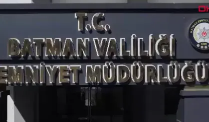 Çimento torbalarının altına gizlenmiş 27 kilo uyuşturucuyu ‘Mailo’ buldu