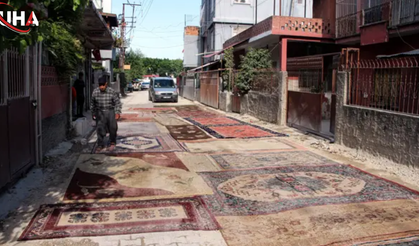 Adana'da Asfaltsız Yola Halı Sererek İsyan Ettiler