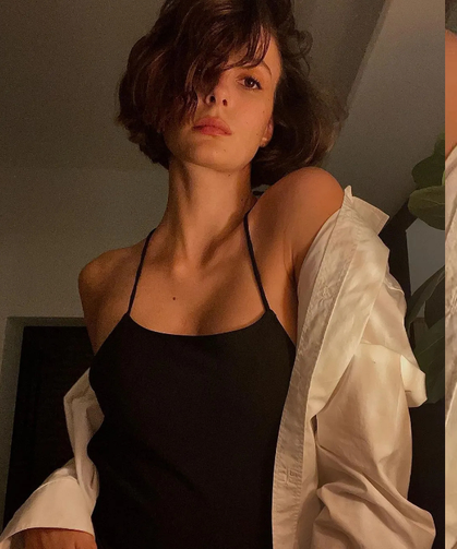 Cannes'da Büşra Develi Şıklığı
