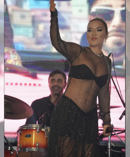 Demet Akalın'dan Şok Karar: Sahneye Ara Verdi