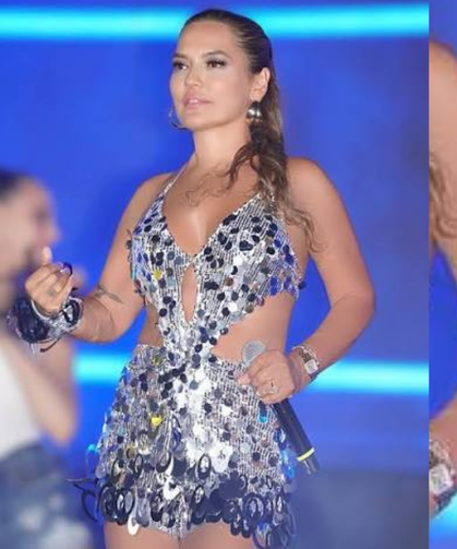 Demet Akalın’dan Konserdeki Taciz Olayına İlişkin Açıklama: İki Kere İtekledim