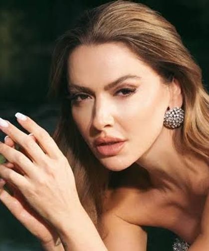 Hadise Anne Olmak İstediğini Açıkça Dile Getirdi