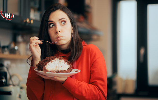 Ruhunuz mu Aç yoksa Karnınız mı? Duygusal Yemeye Dikkat