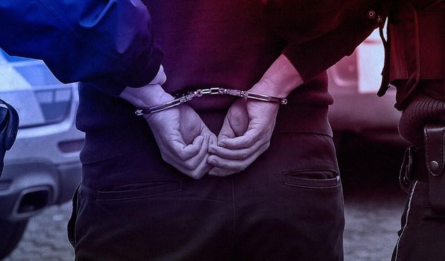 Eşini Öldüren ve Sokakta 3'ü Çocuk 4 Kişiyi Yaralayan Saldırgan Tutuklandı