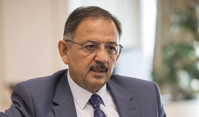 Bakan Özhaseki'den deprem bölgesine ilişkin açıklama: Şehirlerimizi birlikte inşa ediyoruz
