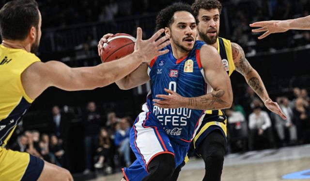Dev maçın galibi Anadolu Efes