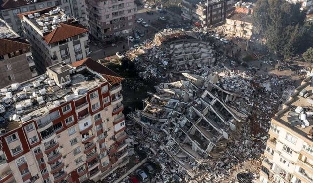 42 kişinin öldüğü binanın müteahhidinden pişkin savunma: Yönetmeliklerin çok çok üstünde bir deprem oldu