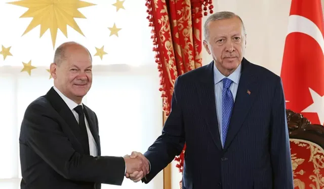 Almanya Başbakanı Scholz'un Türkiye'yle savunma alanında işbirliği mesajları Alman basınında