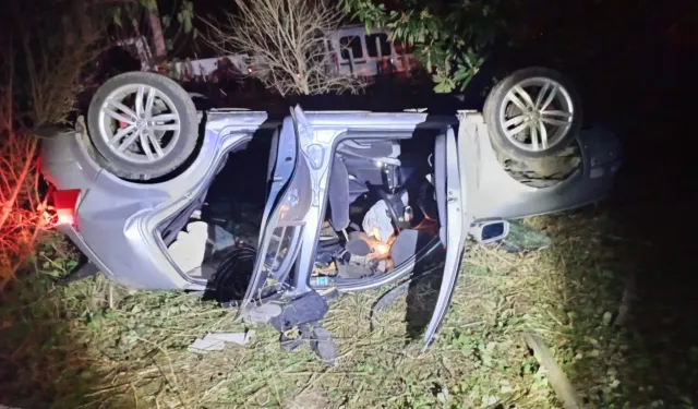 Samsun'da trafik kazası! Devrilen otomobildeki 6 kişi yaralandı