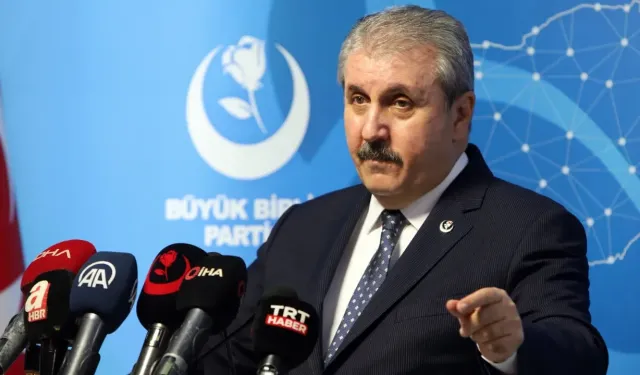 Mustafa Destici’nin "Evlenmeyenleri İşe Almayın" Çıkışı Tartışma Yarattı