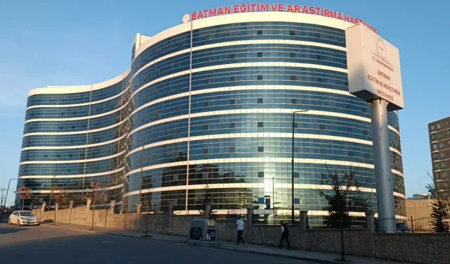 Düğünde sırtına isabet eden yorgun mermiyle ağır yaralandı