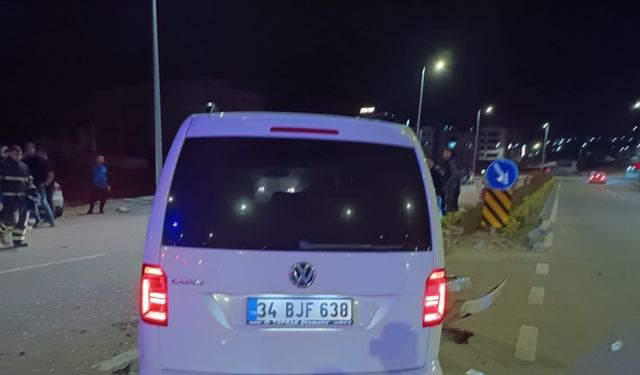 Batman’da Otomobil İle Hafif Ticari Araç Çarpıştı: 7 Yaralı