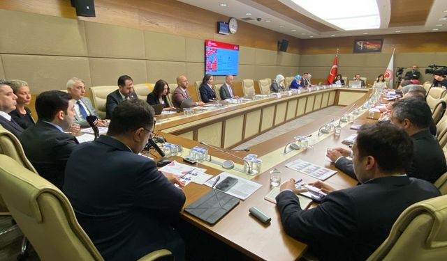 Çiftçiler Üründe Yaşadığı Sıkıntıyı Mobil Ya Da Uygulama Üzerinden Öğrenebilecek